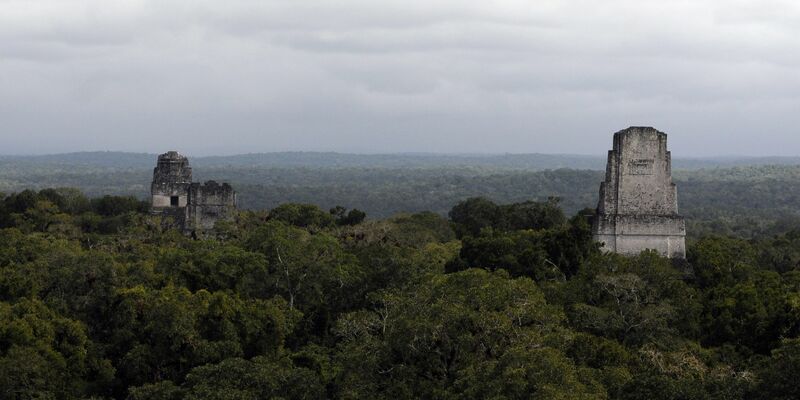 In der Nähe der Unesco-Weltkulturerbestätte Tikal wurde eine rund 2.900 Jahre alte Maya-Stätte entdeckt. - Foto: Sandra Sebastian/EFE via epa/dpa