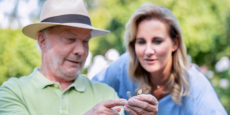 Studien zeigen: Gutes Hören schützt das Gehirn und fördert die geistige Fitness - Foto: presseportal.de