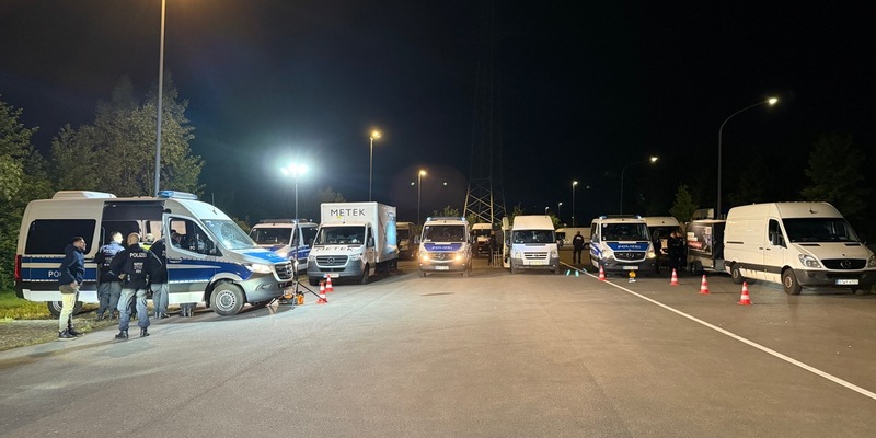 POL-E: Essen: Gemeinsame Anhaltekontrollen am Sulterkamp führen erneut zu Erfolg - Foto: presseportal.de