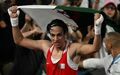 War bei Olympia 2024 im Zentrum der Debatten: Imane Khelif. - Foto: Mauro Pimentel/AFP/dpa