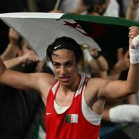 War bei Olympia 2024 im Zentrum der Debatten: Imane Khelif. - Foto: Mauro Pimentel/AFP/dpa