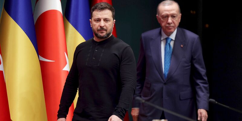 Der ukrainische Präsident Wolodymyr Selenskyj dankte der Türkei für ihre Unterstützung der territorialen Unversehrtheit des Landes. (Archivbild) - Foto: Yavuz Ozden/DIA Photo/AP/dpa