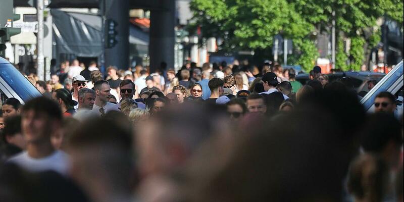 Menschen auf der Straße (Archiv) - Foto: über dts Nachrichtenagentur