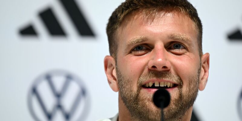 Niclas Füllkrug ist froh, wieder bei der Nationalmannschaft zu sein. - Foto: Federico Gambarini/dpa