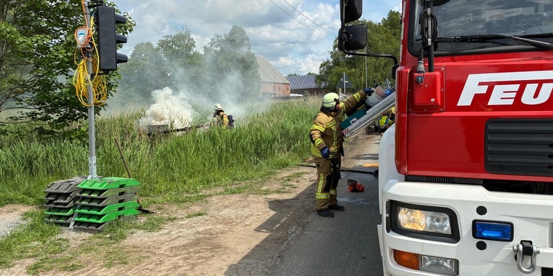 POL-CUX: Brand in Verteilerkasten sorgt für Verkehrsbehinderungen rund um Karls Erlebnisdorf - Foto: presseportal.de