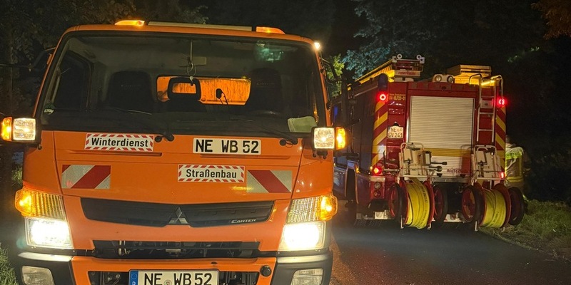 FW Grevenbroich: Starkregen sorgt für zahlreiche Einsätze im Stadtgebiet - Foto: presseportal.de