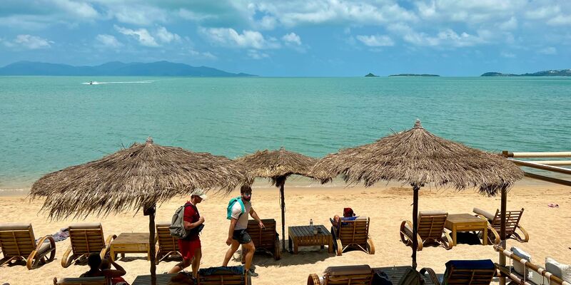 In wirtschaftlich schwierigen Zeiten sind die Menschen einer Umfrage zufolge auch beim Thema Reisen zurückhaltender. (Archivbild) - Foto: Carola Frentzen/dpa