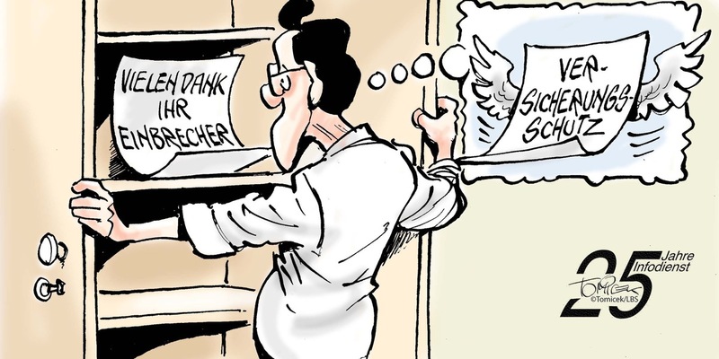 Schmuck zurückgelassen / Er lag während längerer Abwesenheit in einem Schrank - Foto: presseportal.de