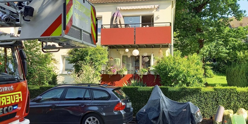 FW-EN: Vermutlich Fettbrand in Wohnung - Rauchmelder schlagen Alarm - Bewohnerin bleibt unverletzt - Foto: presseportal.de