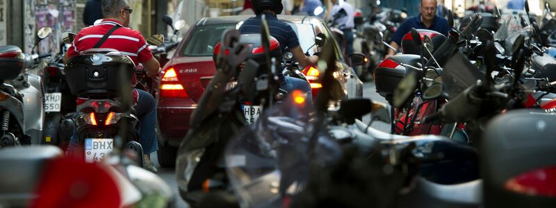 Griechenland hat eine der höchsten Verkehrstoten-Quoten in der EU - Foto: Arno Burgi/dpa-Zentralbild/dpa