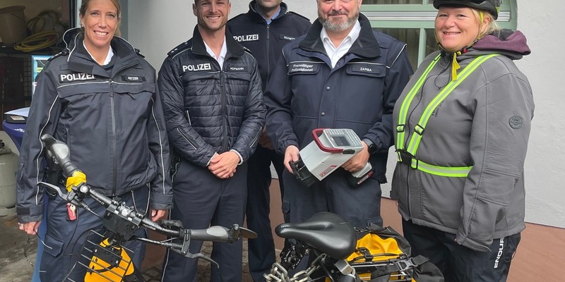 POL-DA: Kreis Bergstraße: Polizei codiert 26 Räder bei Fahrradmesse/Infos zur richtigen Diebstahlsicherung - Foto: presseportal.de