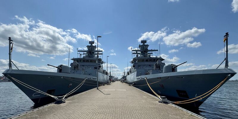 Die Korvetten «Magdeburg» und «Braunschweig» sind bereit für das Baltops-Manöver.  - Foto: Stefan Sauer/dpa