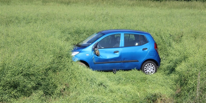 POL-DN: Verkehrsunfall mit drei Leichtverletzten - Mutter und Kinder im Fahrzeug - Foto: presseportal.de