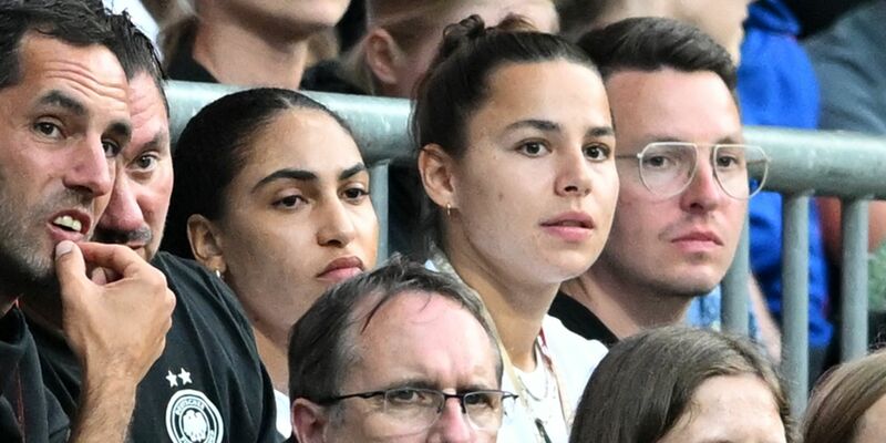 Lena Oberdorf glaubt fest an den Finaleinzug der deutschen Fußballerinnen. - Foto: Carmen Jaspersen/dpa