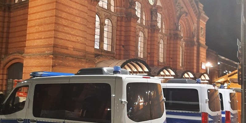BPOL-HB: Mann mit Messer im Bremer Hauptbahnhof entwaffnet - Foto: presseportal.de
