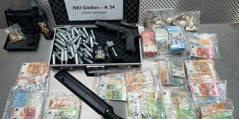 POL-GI: Durchsuchungen und Festnahmen in Gießen - Foto: presseportal.de