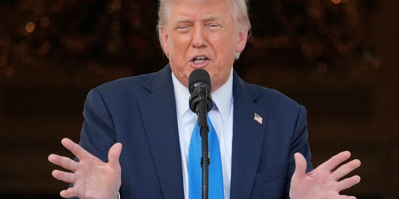 Trump kündigt Einreisebeschränkungen an.  - Foto: Alex Brandon/AP/dpa