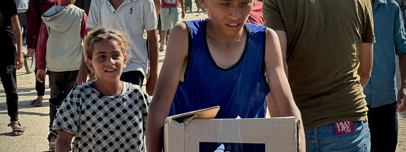 Die von Israel und den USA geförderte Stiftung GHF umgeht die Vereinten Nationen bei der Verteilung von humanitärer Hilfe.  - Foto: Moaz Abu Taha/APA Images via ZUMA Press Wire/dpa