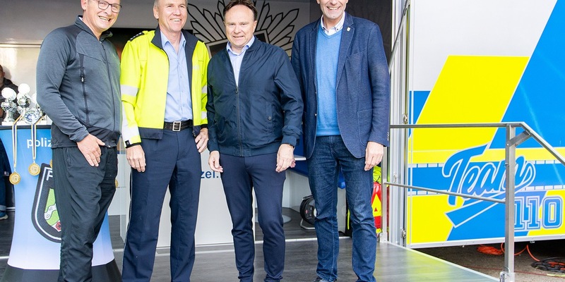 POL-BOR: Euregio Triathlon 2025: Sportlicher Ehrgeiz und Teamgeist - Foto: presseportal.de