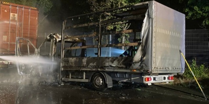 POL-OF: Lkw geriet aus unbekannter Ursache in Brand - Foto: presseportal.de