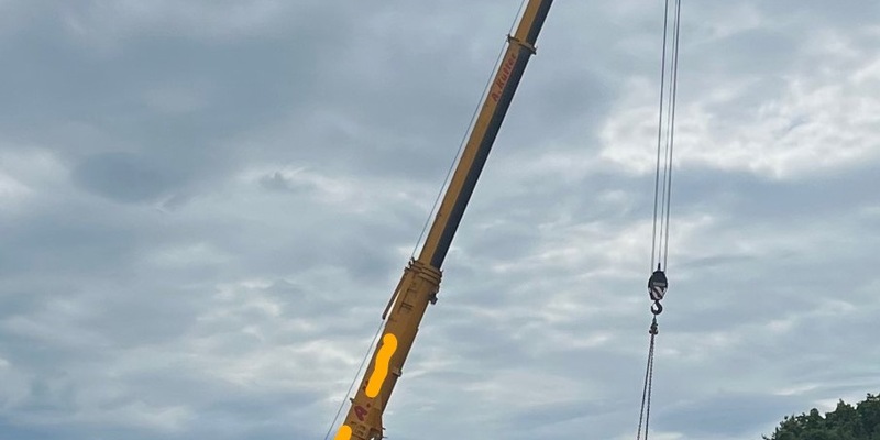 POL-UL: (BC) Warthausen NACHTRAG TANKLASTZUG - Bei Unfall schwer verletzt / Am Freitagfrüh kam ein 51-Jähriger bei Warthausen mit seinem Tanklastzug von der Straße ab. - Foto: presseportal.de