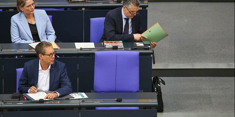 Regierungsbank am 05.06.2025 - Foto: über dts Nachrichtenagentur