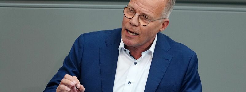 SPD-Fraktionschef Matthias Miersch: «Pauschale Rückweisungen wird es aus meiner Sicht nicht mehr geben können, weil die Gerichte das stoppen werden.» (Archivbild) - Foto: Kay Nietfeld/dpa