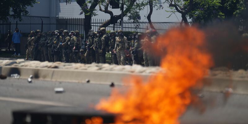 Umstrittener Schritt: US-Präsident Trump schickt die Nationalgarde, um die Lage unter Kontrolle zu bringen.  - Foto: Eric Thayer/AP/dpa