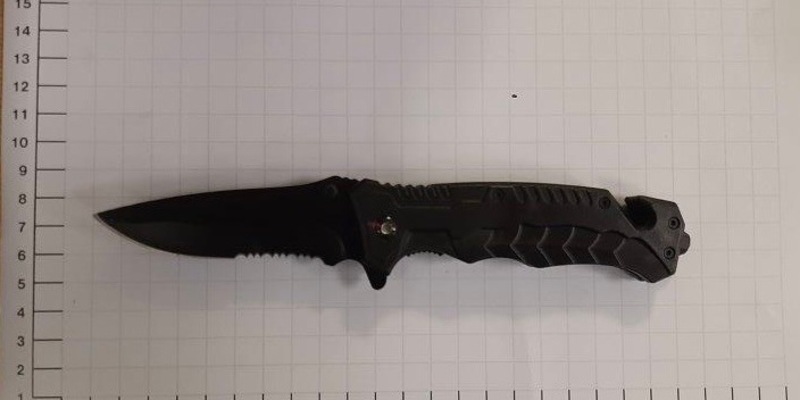 BPOL NRW: Bundespolizei findet Messer bei einem 13-Jährigen - Foto: presseportal.de