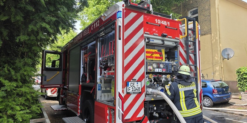 FW Celle: Wohnungsbrand mit einer toten Person - Foto: presseportal.de