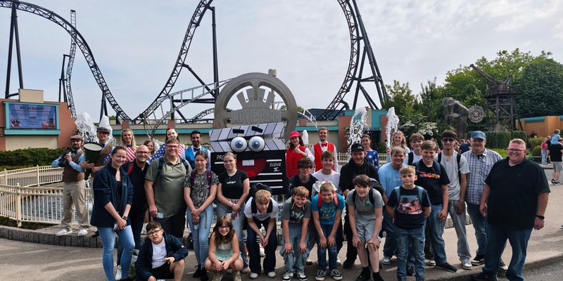 FW-AR: Jugendfeuerwehr Neheim unternimmt unvergesslichen Ausflug in den Movie Park Germany - Foto: presseportal.de