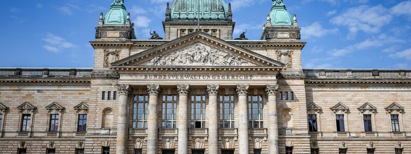 Das Bundesverwaltungsgericht Leipzig prüft das Verbot des rechtsextremen Magazins «Compact» (Symbolfoto)  - Foto: Jan Woitas/dpa
