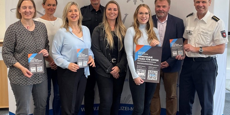 POL-HK: (Foto anbei) Gemeinsame Pressemitteilung der Stiftung Opferhilfe, des WEISSER RING e.V. und der Polizeiinspektion Heidekreis - Foto: presseportal.de