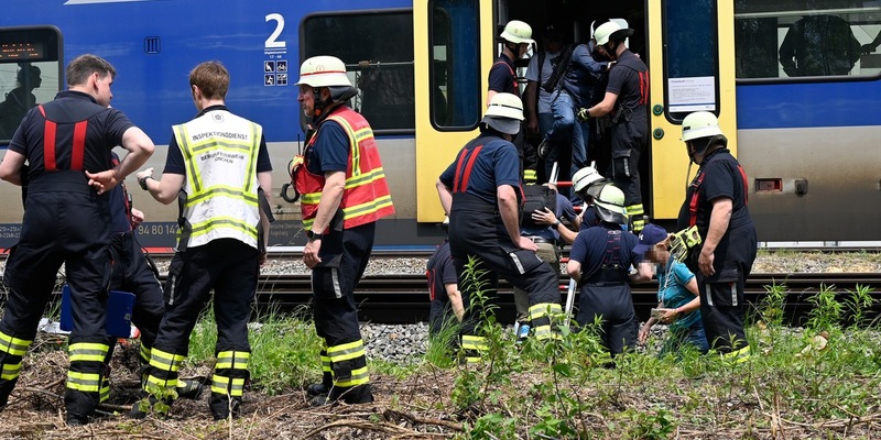 FW-M: Regionalbahn evakuiert (Berg am Laim) - Foto: presseportal.de
