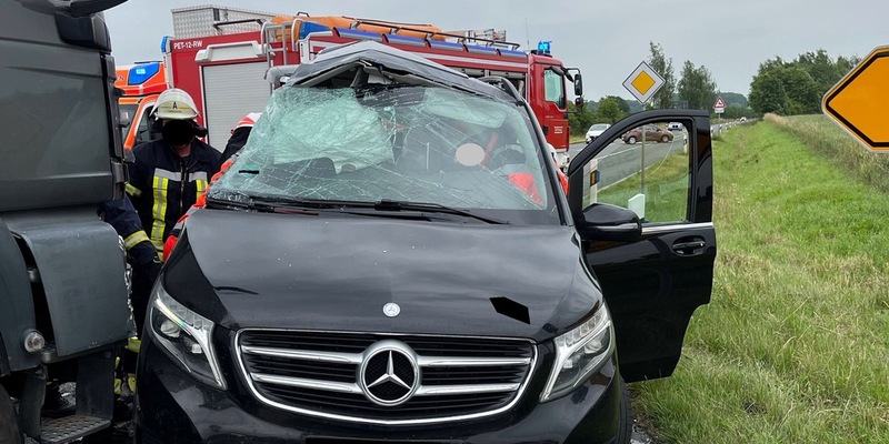 POL-MI: Mutter und Baby nach Unfall in Lebensgefahr - Foto: presseportal.de