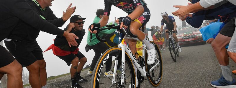 Florian Lipowitz ist beim Criterium du Dauphiné auf den zweiten Gesamtplatz vorgerückt. - Foto: Roth/dpa