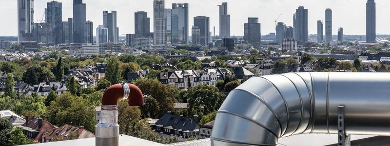 Frankfurt stuft die DUH als ziemlich hitzebelastet ein. - Foto: Frank Rumpenhorst/dpa