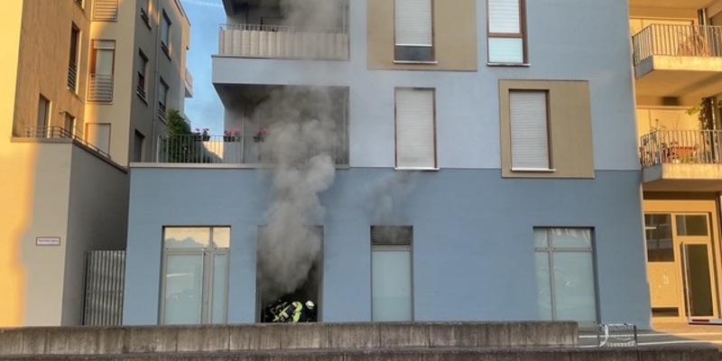 FW-DO: Rauchentwicklung am Phönixsee - Schnelles Eingreifen verhindert Brandausbreitung - Foto: presseportal.de