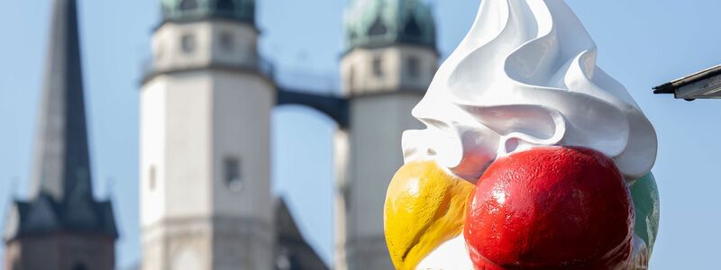 Das perfekte Wetter für Eis. - Foto: Hendrik Schmidt/dpa