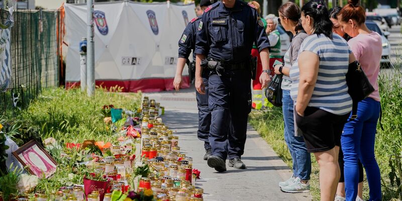 Die Behörden geben weitere Einzelheiten zum Amokläufer bekannt. - Foto: Darko Bandic/AP/dpa