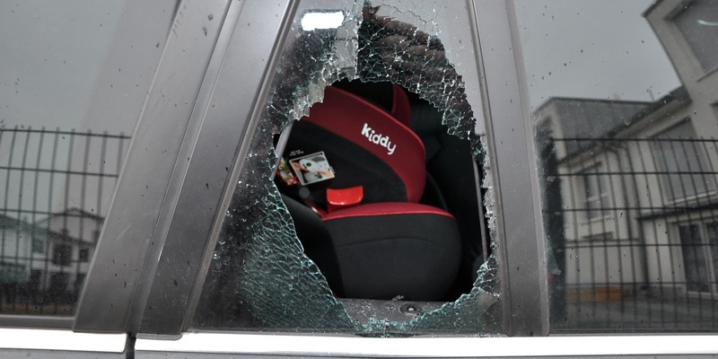 POL-ME: Autos aufgebrochen: Reihenweise Scheiben eingeschlagen - 2507133 - Foto: presseportal.de