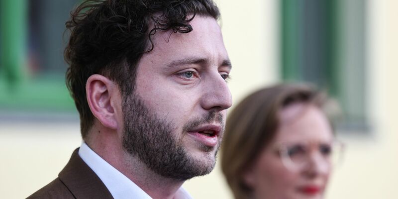 Für die Grünen ist der Bericht ihrer internen Kommission nicht schmeichelhaft. - Foto: Hannes P. Albert/dpa