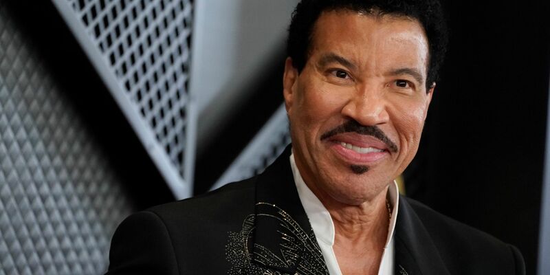 «Madonna sah aus wie Madonna. Prince wie Prince. Und Michael Jackson wie Michael Jackson. Sie waren keine Darsteller, sie waren das, was sie waren», sagt Lionel Richie über die 80er Jahre. - Foto: Jordan Strauss/Invision/AP/dpa