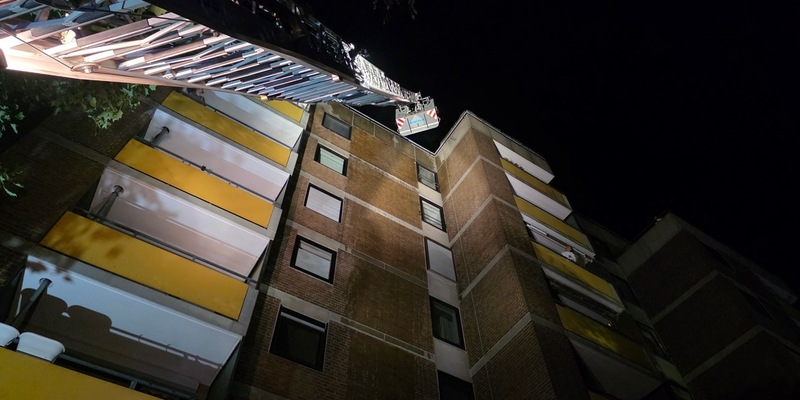 FW Celle: Feuer auf Dachterrasse im 8. OG! - Foto: presseportal.de