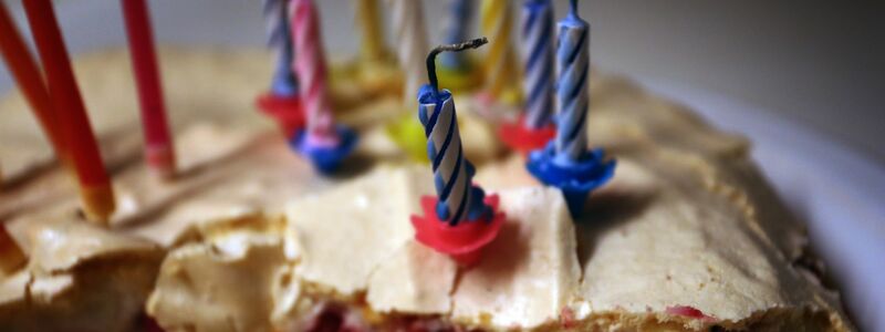 Viele Menschen sind an einem Freitag, dem 13. geboren. (Symbolbild) - Foto: picture alliance / dpa