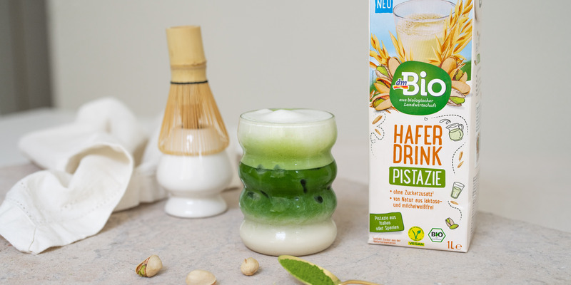 dmBio Haferdrink Pistazie - Foto: dm/studiosoco über pressetext.de
