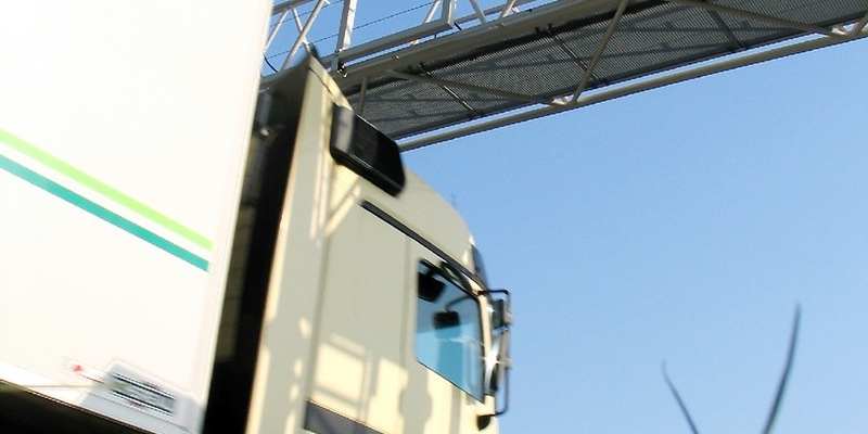 HZA-AC: Polnische Spedition schuldet Maut in 48 Fällen / Aachener Zoll greift auf A 4 zu - Foto: presseportal.de