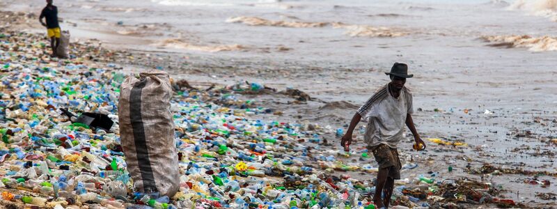 Im Sommer wollen etliche Staaten in Genf erneut versuchen, ein Plastikabkommen zu treffen. (Archivbild) - Foto: picture alliance / Christian Thompson/EPA/dpa