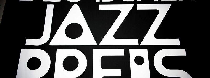Die deutsche Schlagzeugerin Eva Klesse gehört zu den Gewinnerinnen des renommierten Deutschen Jazzpreises. (Illustration) - Foto: Sina Schuldt/dpa