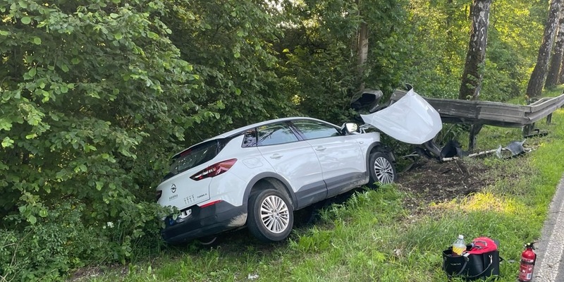 LPI-SHL: Endstation Leitplanke - Foto: presseportal.de